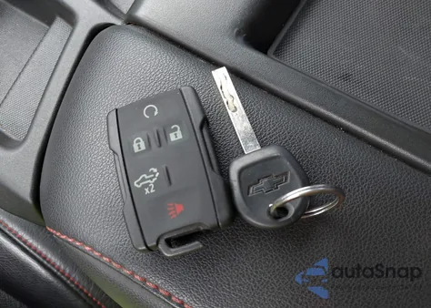 2020 Chevrolet Silverado 1500 2Wd Short Bed Custom z USA, uszkodzony, nr VIN 3GCPWBEH6LG340115